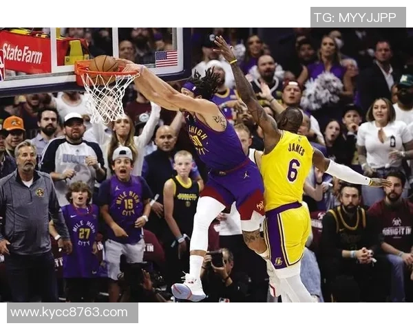 约基奇赞助戈登360度空接扣篮称其让传球显得更精彩 约基奇赞助戈登360度空接扣篮称其让传球显得更精彩